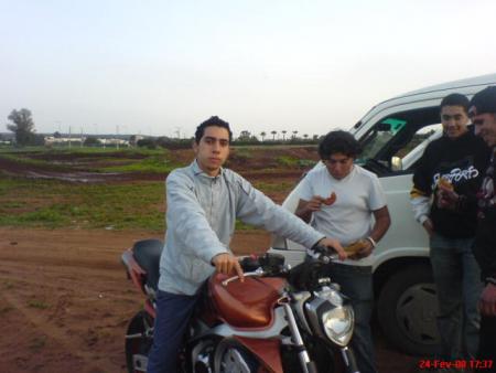   �(�_●)  iSMaiLOviTCH  (�_●)�